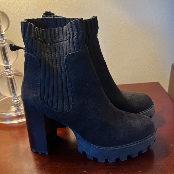 Bamboo brand black suede boots - Picture 2 of 3